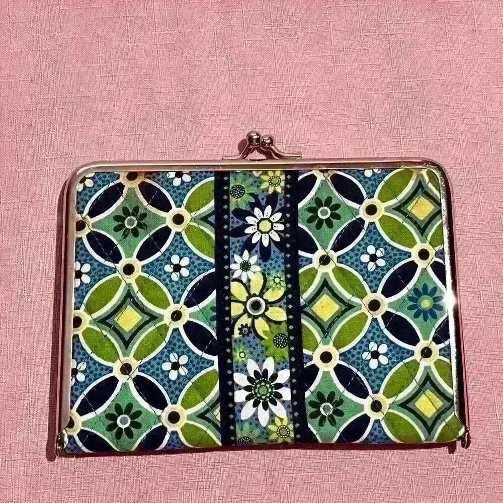 Vera Bradley Small Photo Album Kiss Lock Green Blue Floral Daisy